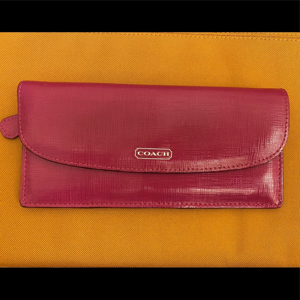Coach Glossy Leather Wallet